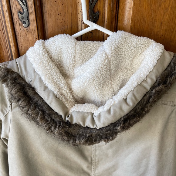 Glamsia Jacket - Picture 3 of 8